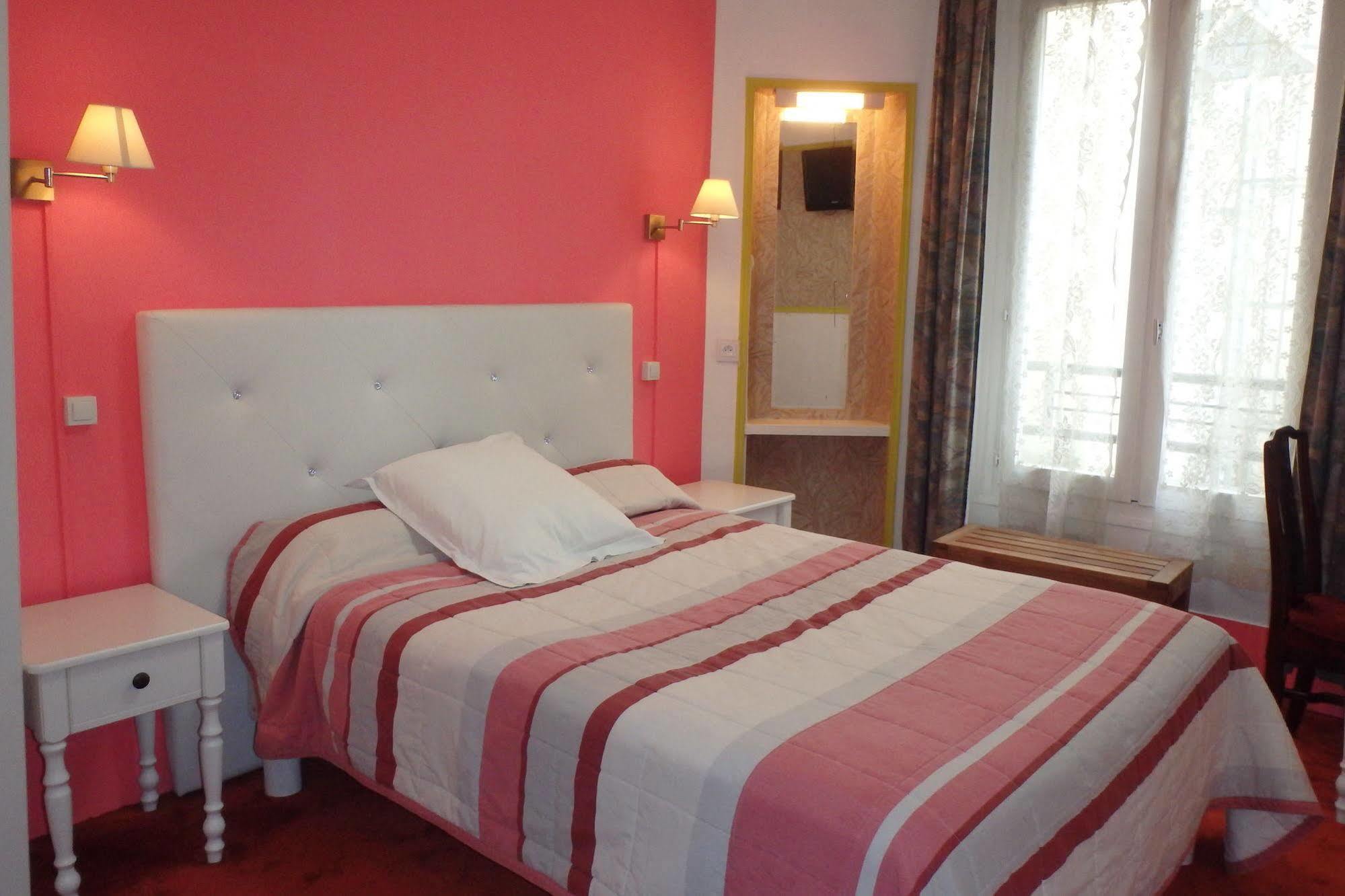 נואי סור סיין Hotel Maillot מראה חיצוני תמונה
